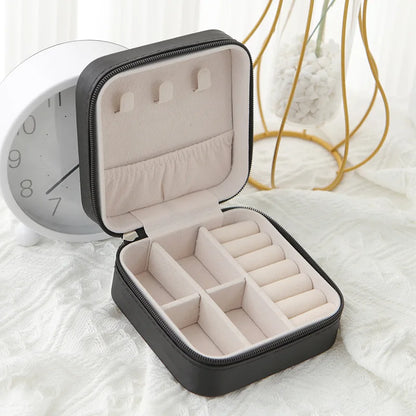Portable PU Leather Jewellery Box – Mini Travel Jewellery Organiser Case