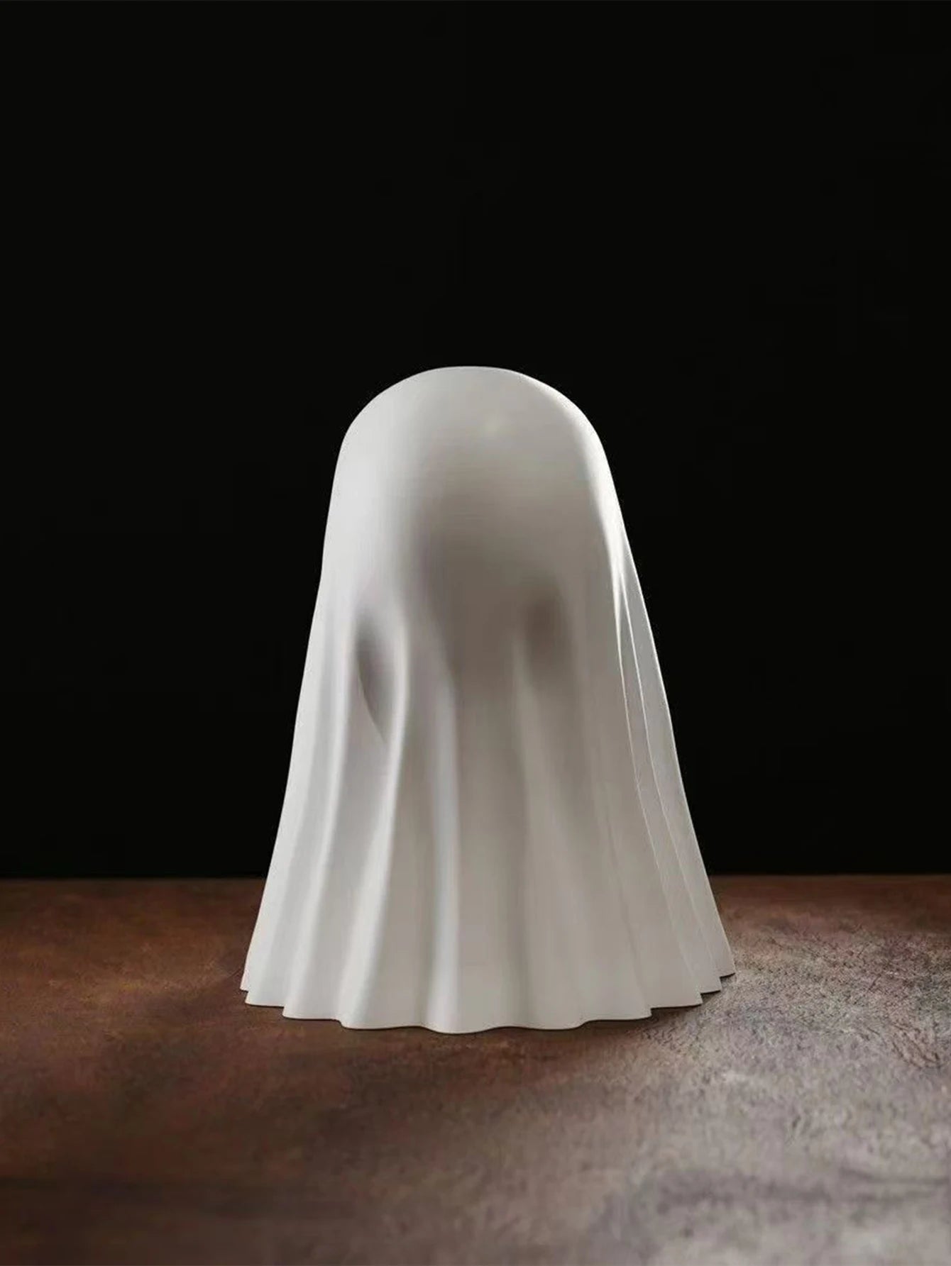 Ghost Statue – Funny Halloween Decoration (7.5cm)