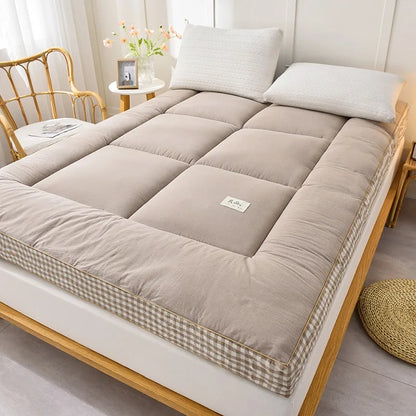 Foldable Japanese-Style Futon Mattress – 10cm Portable Floor & Guest Bed