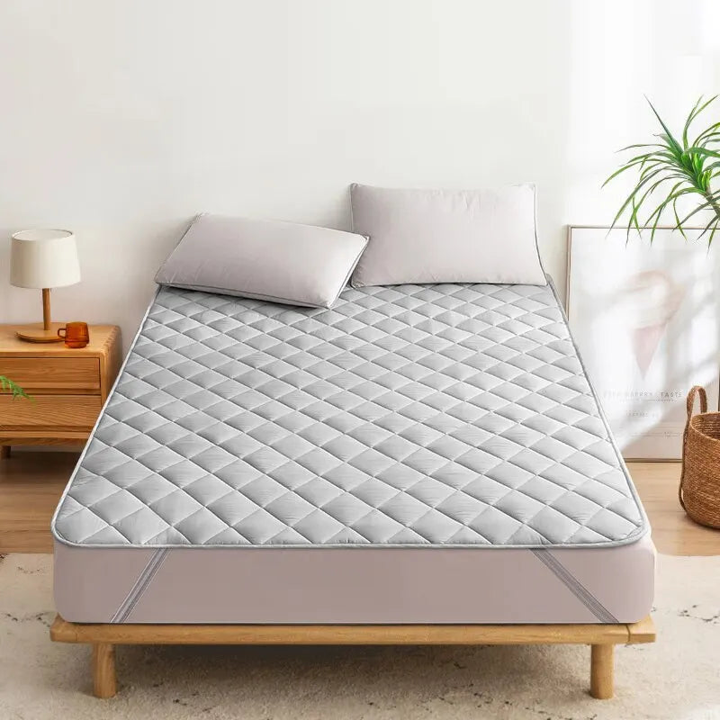 Quilted Mattress Protector – Washable Mattress Cover with Elastic Fit