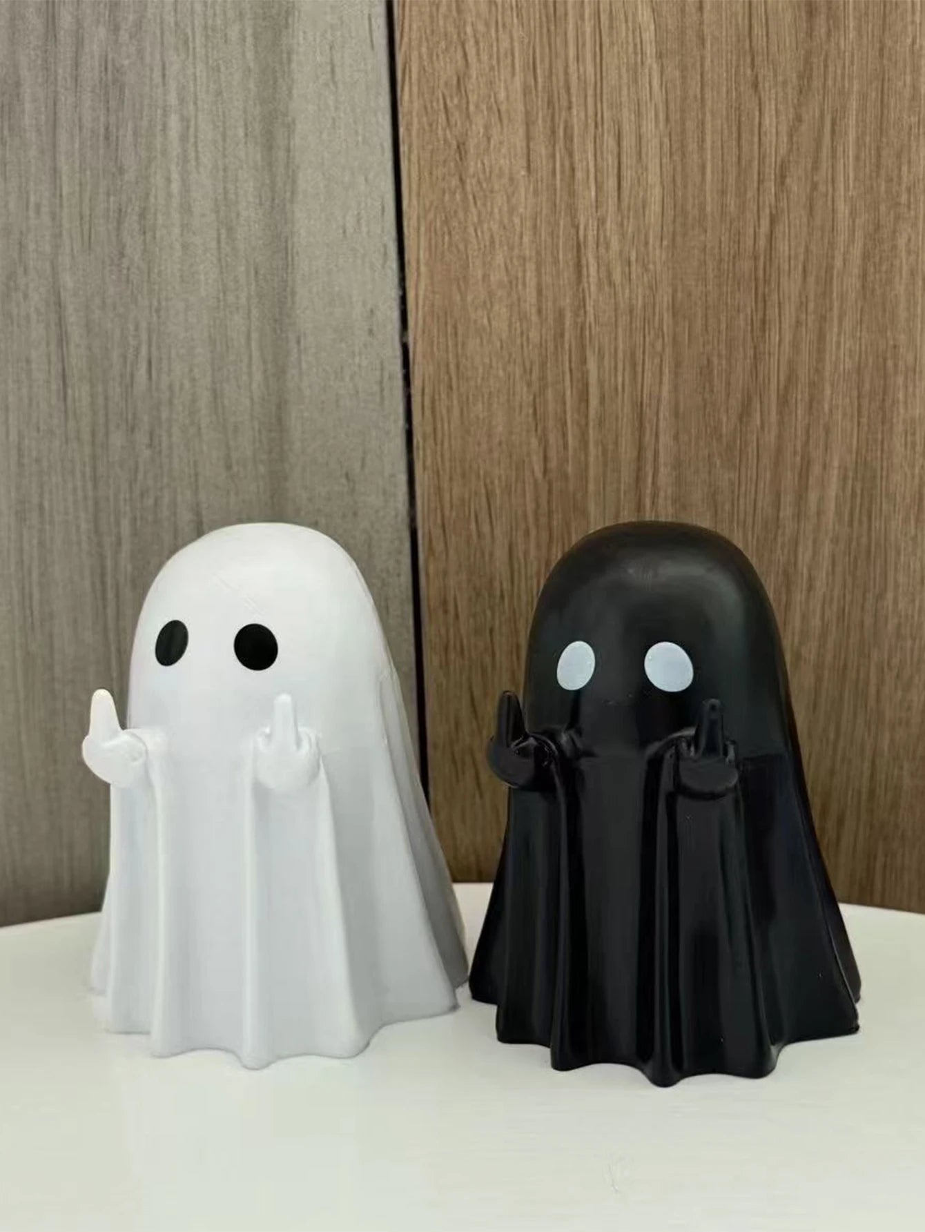 Ghost Statue – Funny Halloween Decoration (7.5cm)