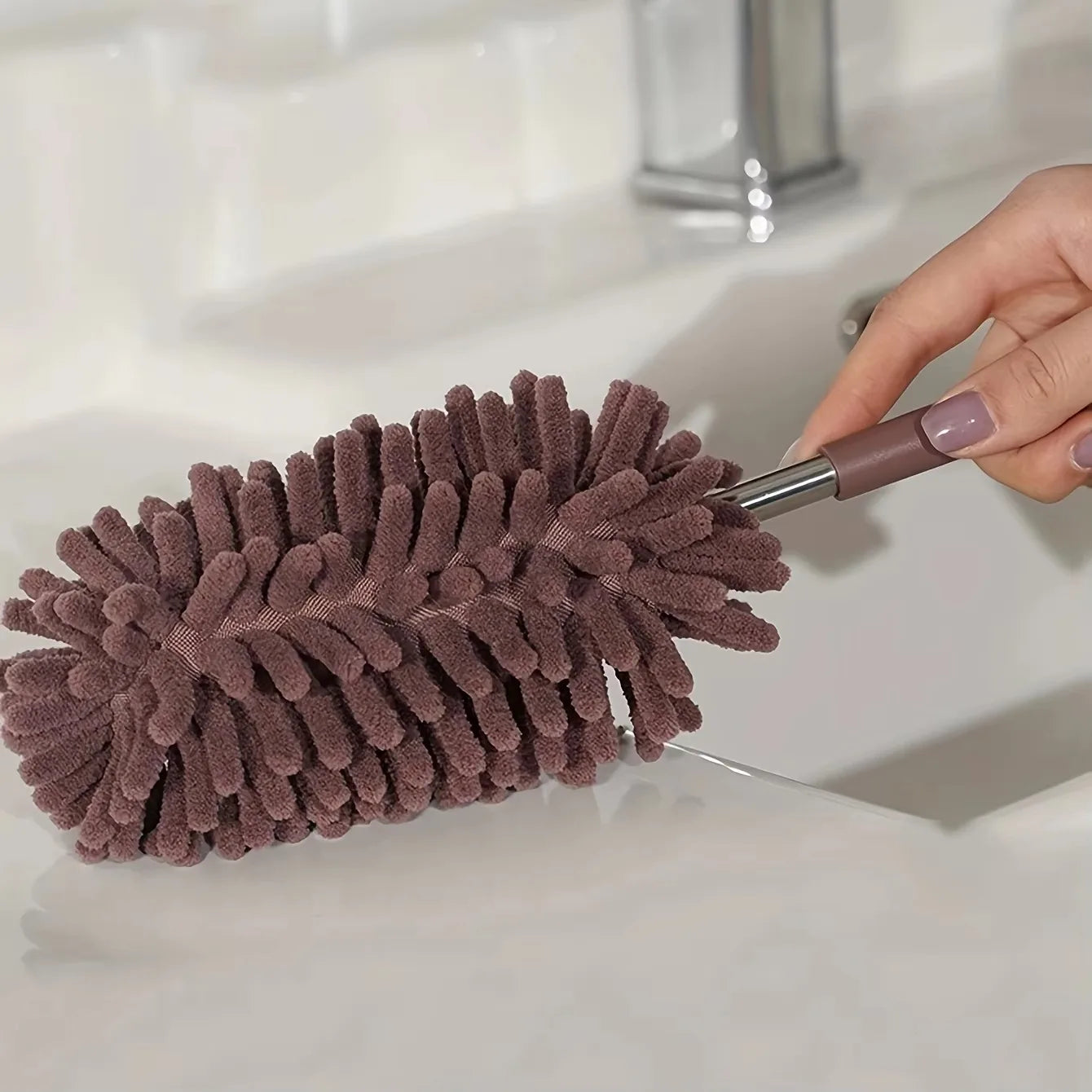 Extendable Microfibre Duster – Flexible Dust Cleaning Brush for Home & Car