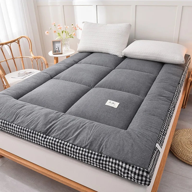 Foldable Japanese-Style Futon Mattress – 10cm Portable Floor & Guest Bed