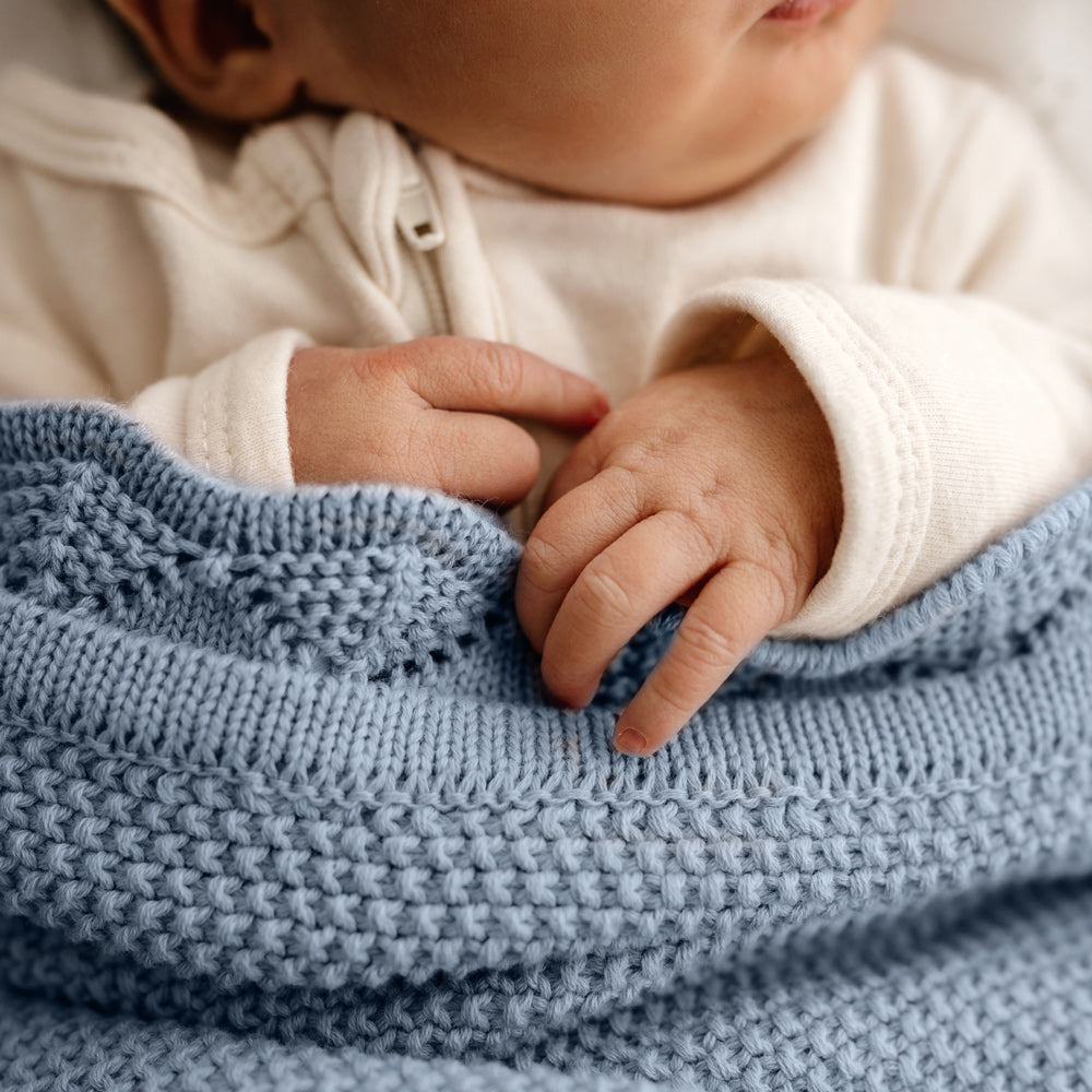 Heirloom Blanket | Scalloped Edge - Sky Blue
