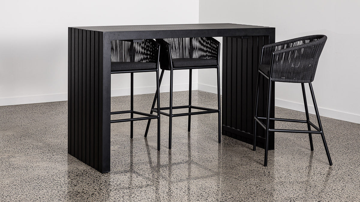 OMAHA ROPE BAR STOOL