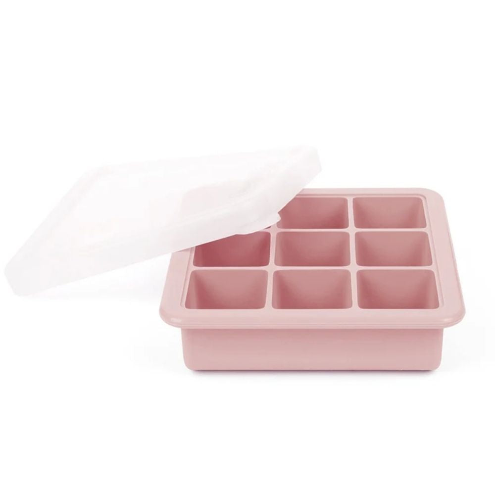 The Haakaa Freezer Tray is made of 100% silicone and is perfect for freezing baby food, breast milk, or ice cubes. Dishwasher & microwave safe. Blush colour
