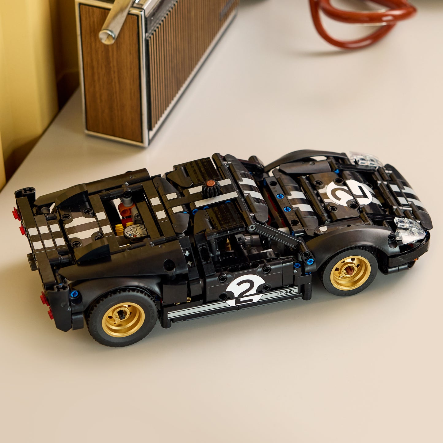 LEGO Technic: 1966 Ford GT40 MKII Race Car (42223)