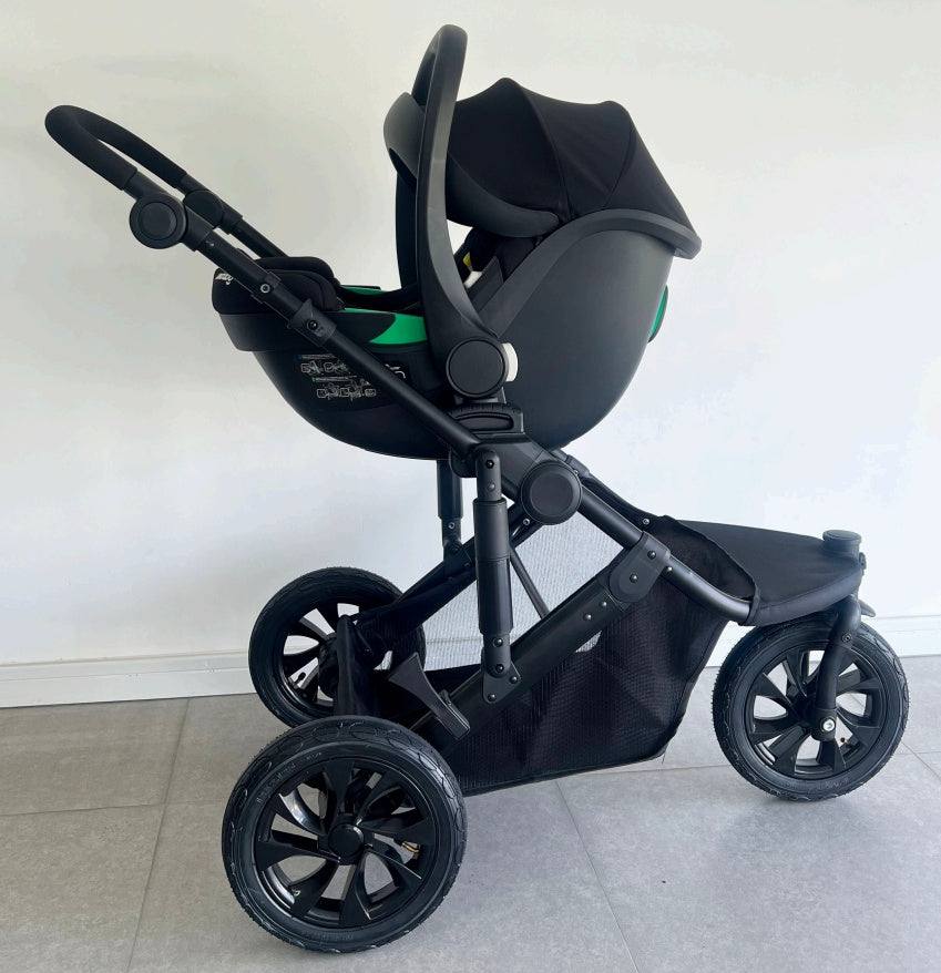 Newborn Pram – EasyGo 1+ Three Wheel Stroller with Carrycot and Car Seat (Black)