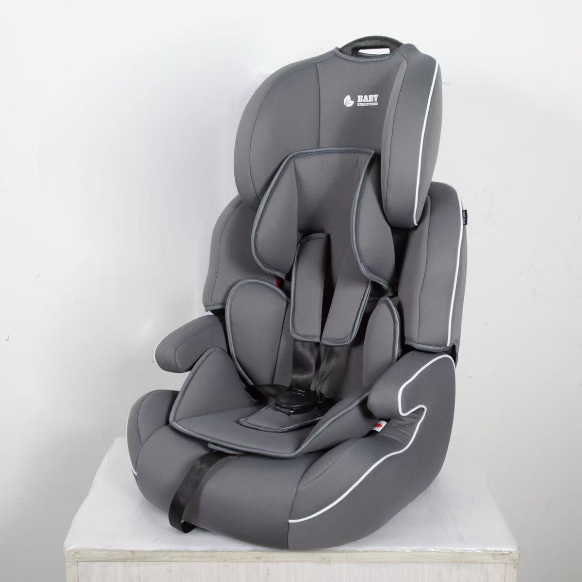 Baby Brightness TravelGuard booster car seat Grey - image 2