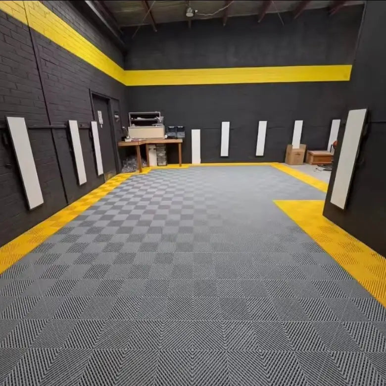 Interlocking Plastic Garage Flooring Tiles (Pack of 25 Tiles)