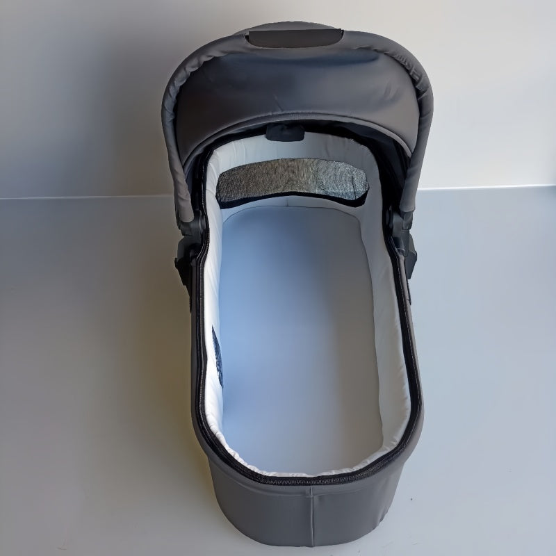 Newborn Pram – Poplar Stroller with Carrycot, Car Seat and ISOFIX Base (Grey)