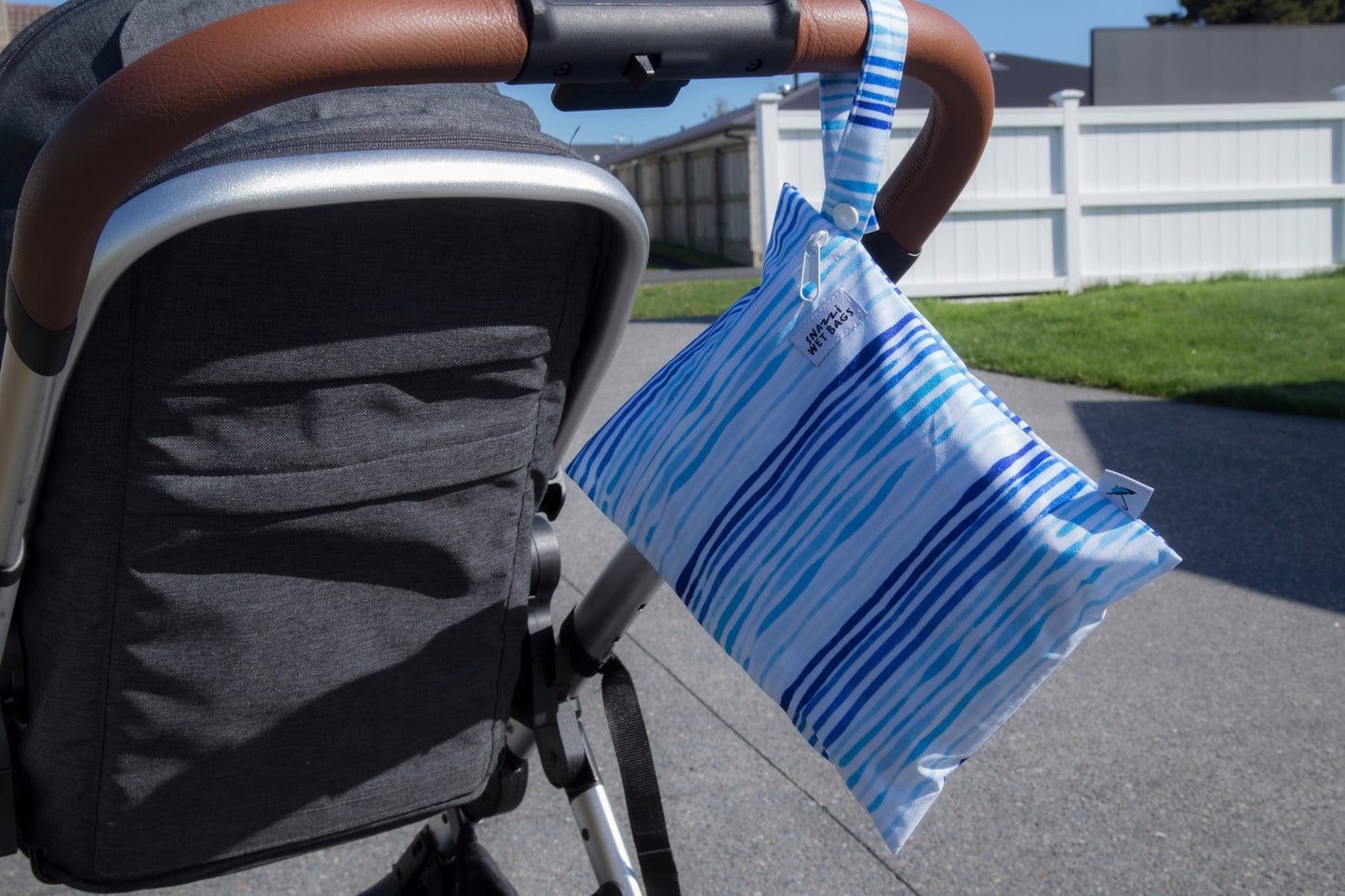 Snazzi Reusable Wet Bags – Medium by Brolly Sheets