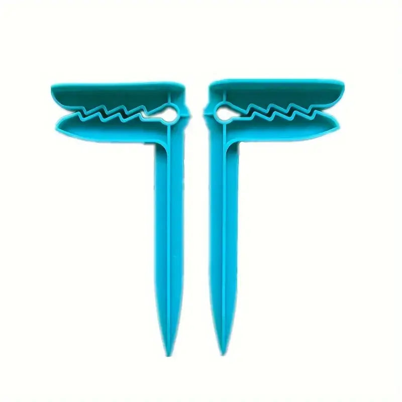 Outdoor Beach & Picnic Mat Towel Holder – Windproof Camping Tool (4pcs)