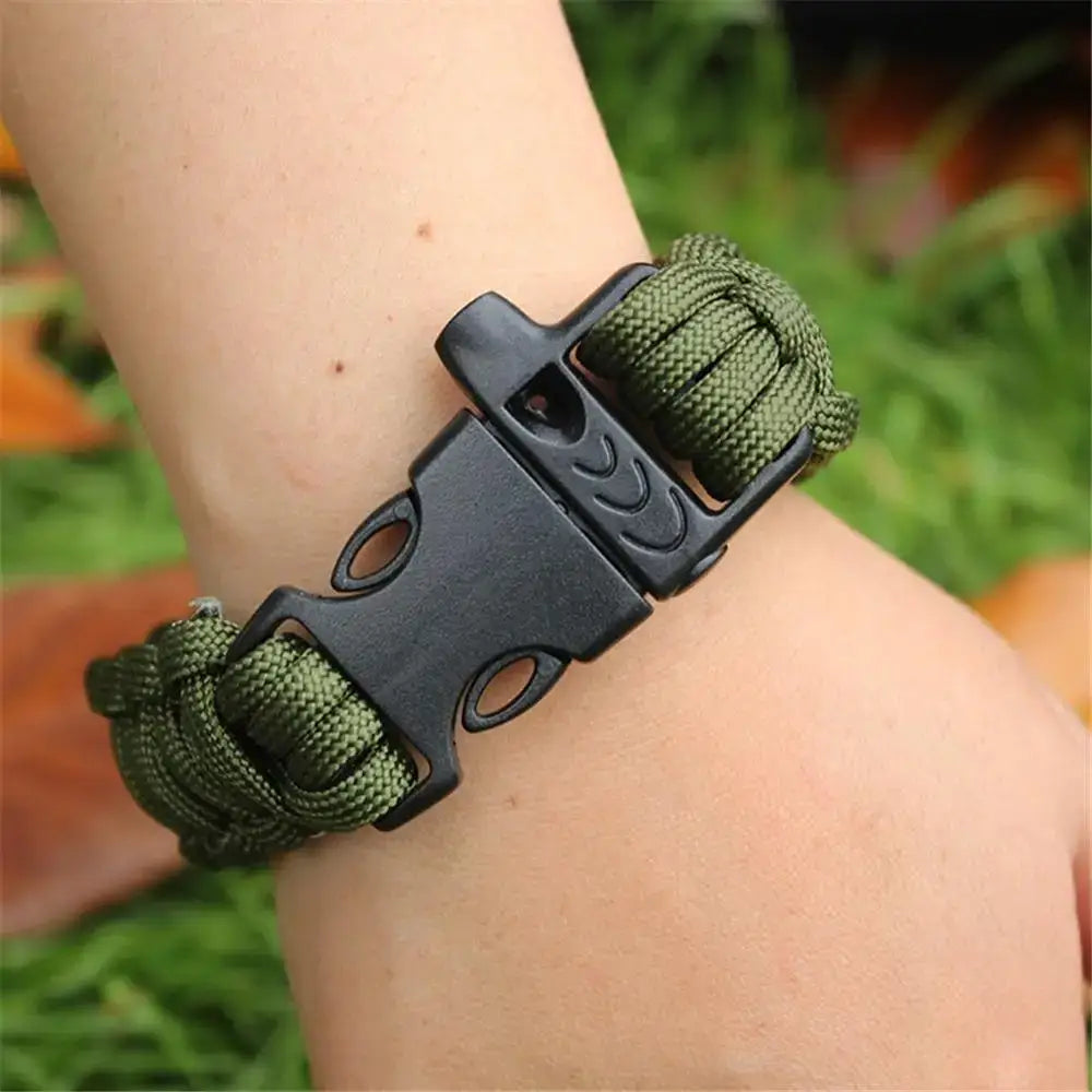 Paracord Survival Bracelet