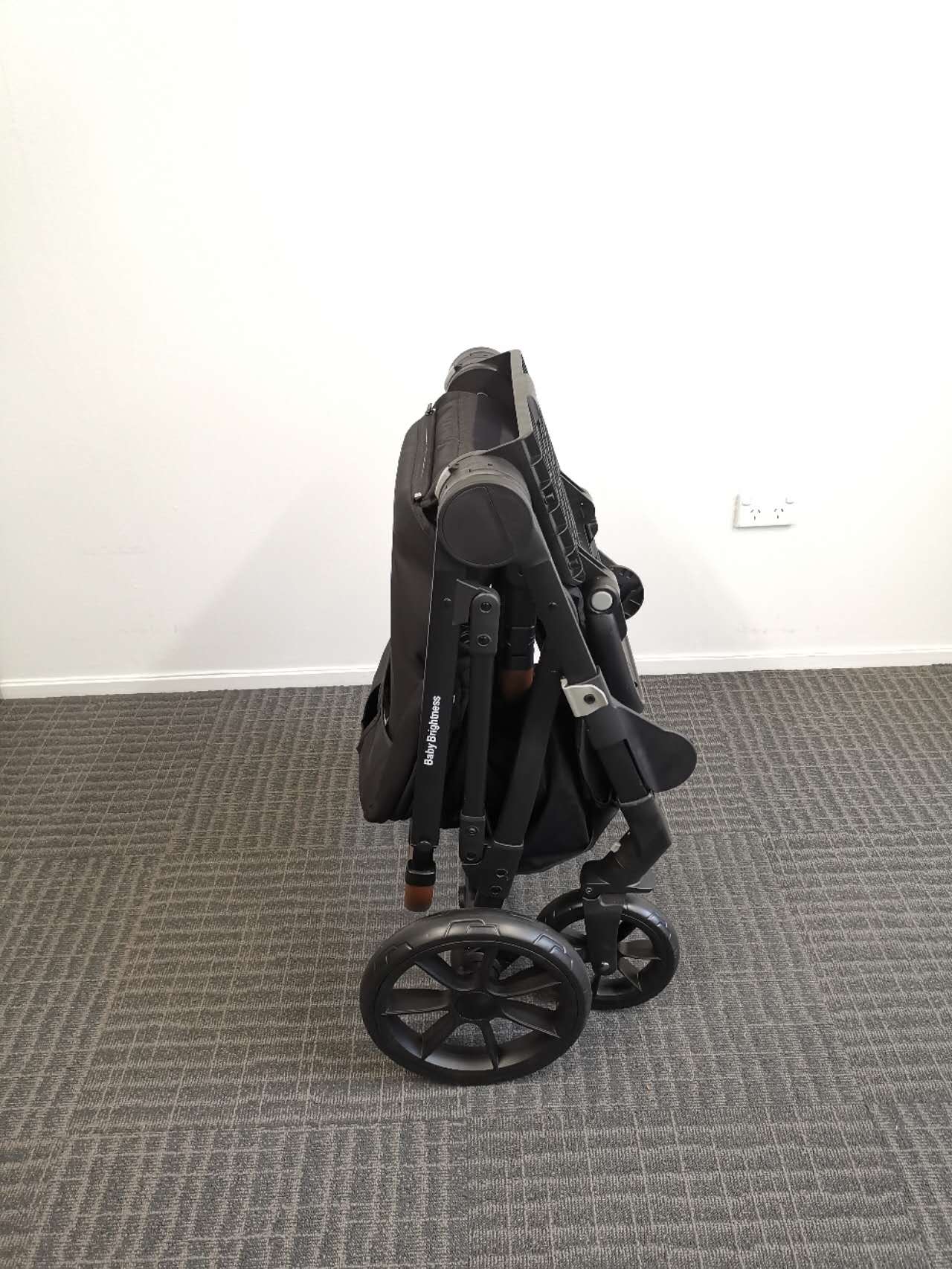 Pre-order Double Pram – Luxe Twin Stroller with Bassinet and Reclining Car Seat - image 14