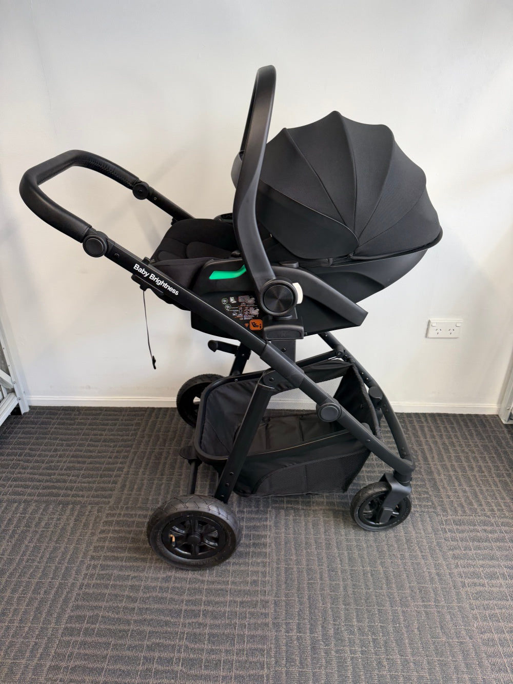Pre-order Newborn Pram – Palms 2+ Stroller with Carrycot and Reclining Car Seat (Black) - image 32