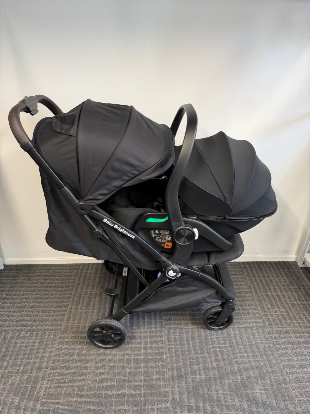 Pre-order Newborn Pram & Capsule – FlexGo Auto Folding Stroller with Reclining Capsule (Black) - image 19